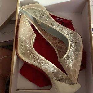 Christian Louboutin Follies Lace 100
